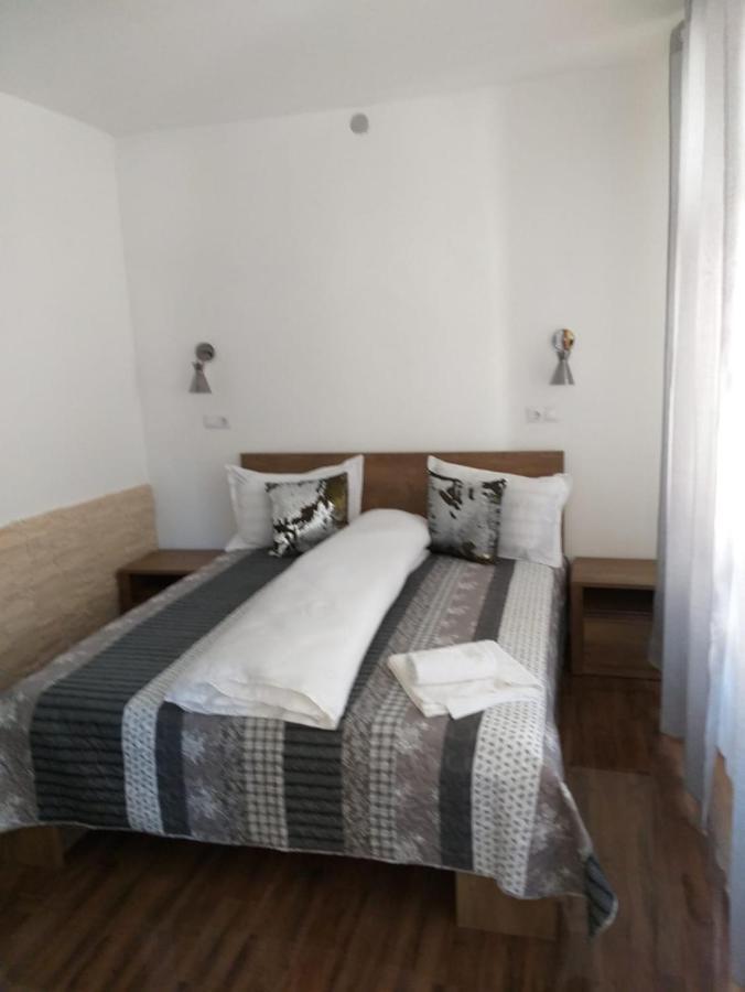 Ferienwohnung Sara House Bistriţa Exterior foto